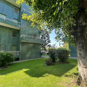 https://faraday10.italymilanhotels.net